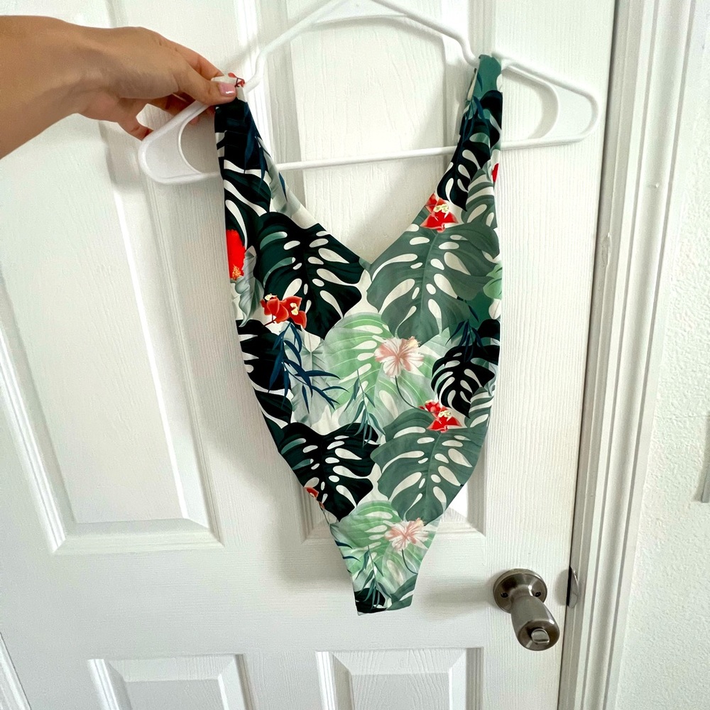 Tropical one piece bathing suit